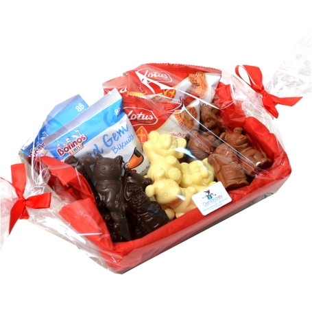 Saint Nicholas basket with goodies as a gift