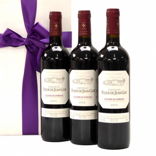 Drie Lalande de Pomerol samen als geschenk verpakt